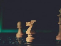 680亿，一代“鞋王”斯凯奇卖身了